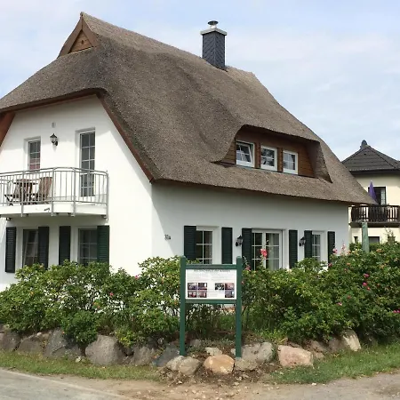 Reetdachhaus Am Bodden Apartmán Middelhagen