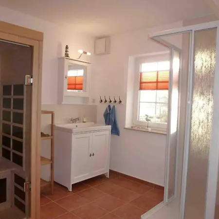 Apartmán Reetdachhaus Am Bodden Middelhagen