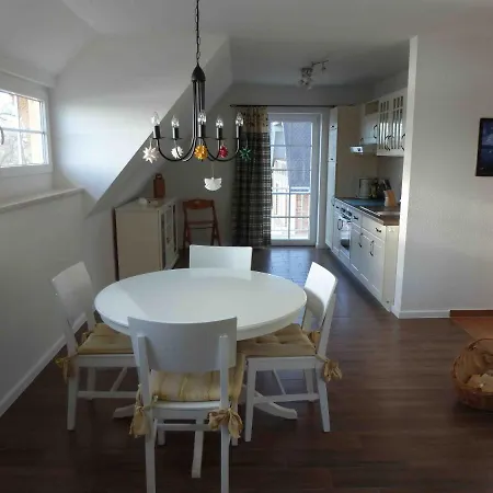 Reetdachhaus Am Bodden Apartment *